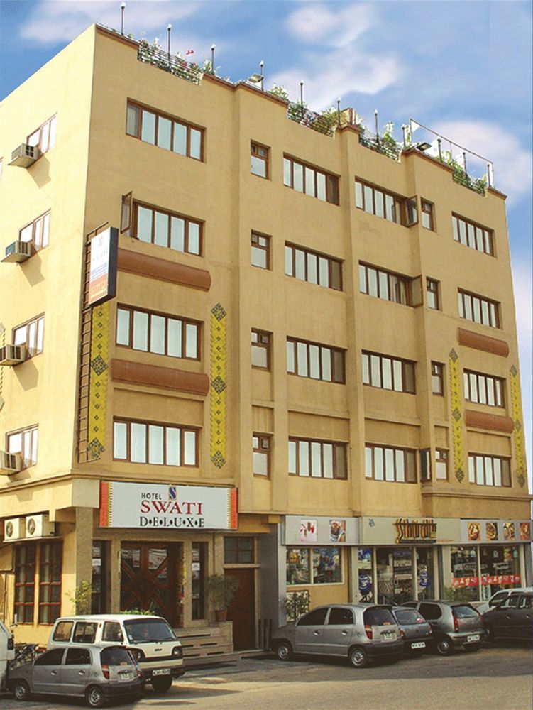 Hotel Swati Deluxe Дели Экстерьер фото